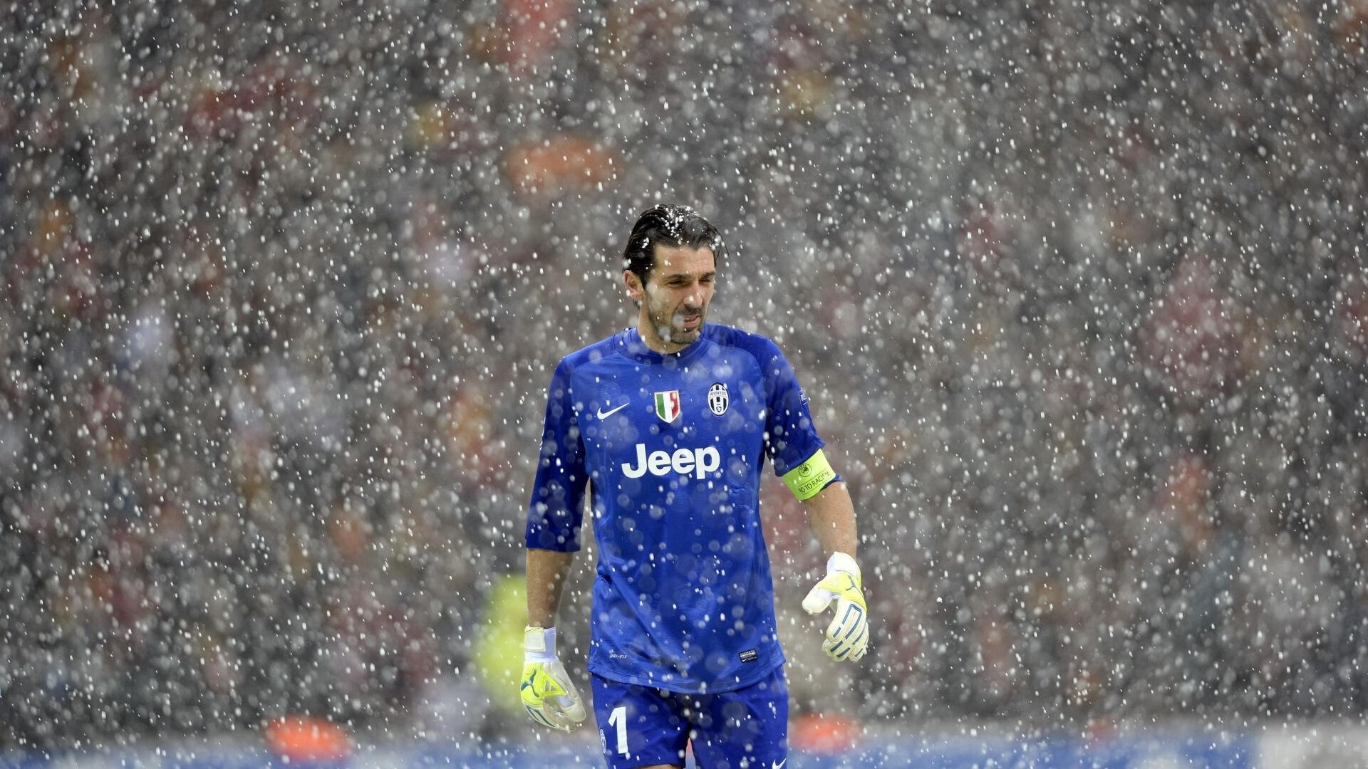 主场连胜纪录终结，球队士气受考验，主场取胜