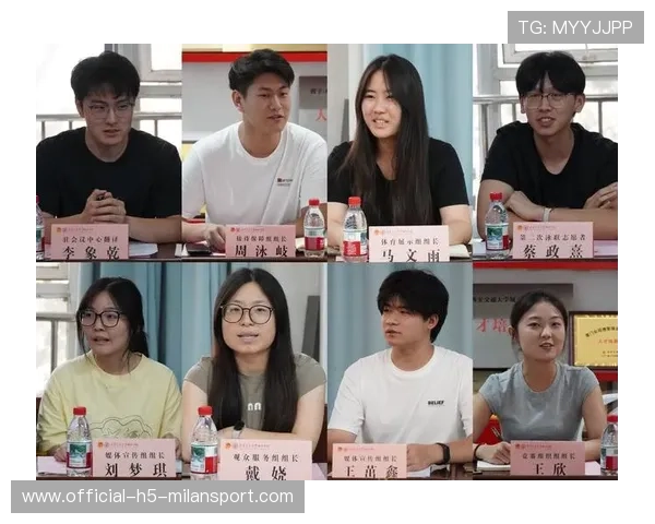 世界杯志愿者招募内幕：如何成为赛场一员？